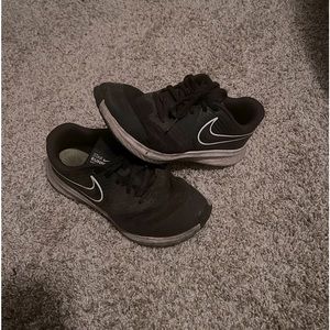 Nike shoes size 5Y